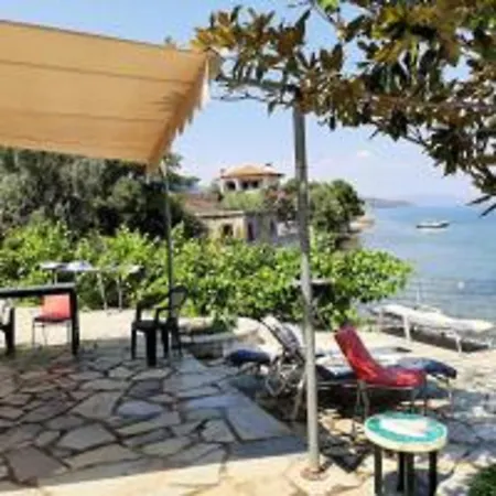 Nyaraló Little Bit Of Heaven Szúrpi