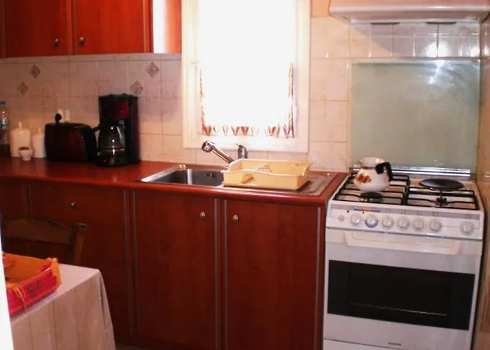 Little Bit Of Heaven Holiday home Sourpi